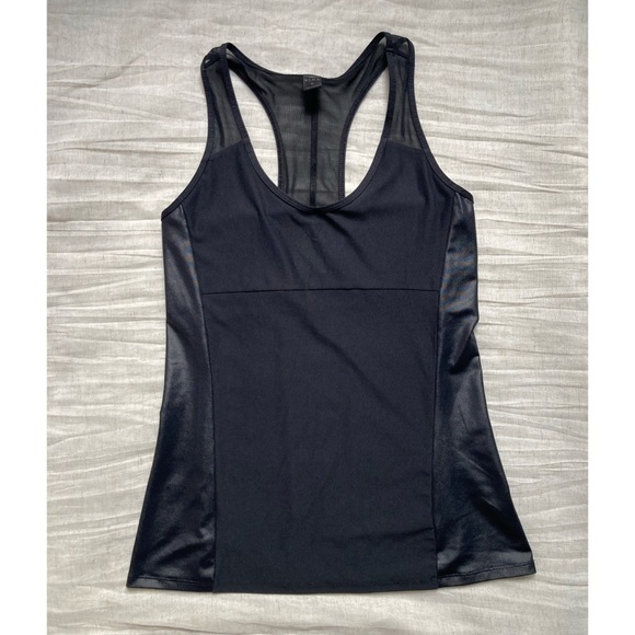 VINA Tops - VINA black workout tank w/ built-in bra racerback